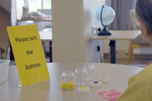 Button sorting activity