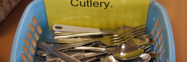 Activity to polish cutlery